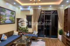 Ngã tư cổ linh thạch bàn 45m 5 tầng, ô tô đỗ, full nội thất. lh 0961361389