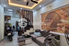 Phố trạm long biên, nhà mới, ở ngay. hơn 4 tỷ. gần cầu vĩnh tuy