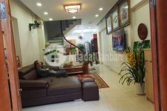 Bán nhà cầu giấy gần 50m, 4 tầng, lô góc, ô tô đỗ gần nhà, ngõ rộng, thông. giá nhỉnh 3 tỷ rưỡi