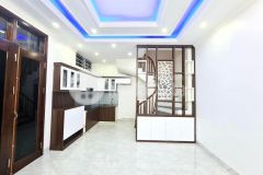 Bán nhà mới ở ngay phố tân mai dt 35m2 5 tầng mt 7m giá 4.15 tỷ