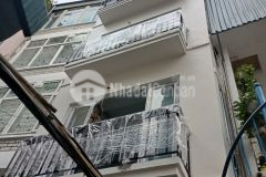 Bán nhà 26 ngõ 73 nguyễn lương bằng, sân rộng, nhà mới dt 28m5 tầng3.1 tỷ