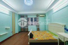 Bán nhà hoàng quốc việt, cầu giấy 44m2, 5 tầng, mt 4.5m, giá 7.3 tỷ. lh 0986519695.