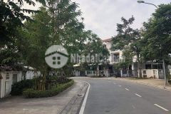 Cần bán căn cơ bản liền kề gamuda botanic 120m2, giá 18.5 tỷ.