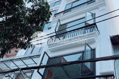 Siêu phẩm nguyễn văn huyên 6t thang máy, ngõ thông, gara ô tô 6,x tỷ