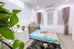 B.án nhà cầu giấy 9 phòng cho thuê full nội thất dòng tiền 45trtháng g.i.á thương lượng tốt