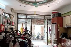 Nhà đẹp long biên, lô góc cực thoáng, ô tô đi đỗ, đừng thoải mái cách nhà 20m