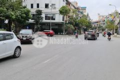 Ban nha măt phô yên xa 74m x 5 tâng lô goc, kinh doanh đinh gia 11 ty 5