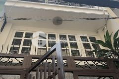 Tạm biệt sài gòn, cần bán gấp nhà tt q10 giá rẻ