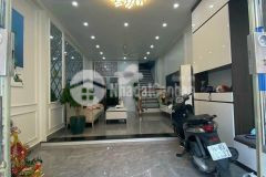 Bán nhà 3 tầng mặt ngõ phố quang trung, tp hd, 54m2, 3 ngủ, 3 vs, mt 4.23m, nhà đẹp, ngõ ô tô