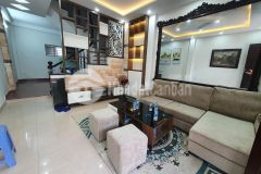 Bán nhà, thạch bàn long biên, nhà đẹp dân xây ô tô đỗ cổng 40m2, 4 tầng, mt 4m, 3.45 tỷ