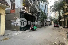 Nhà lô góc 2 thoáng, ô tô, kinh doanh phố hoàng cầu, đống đa. 0911554873.