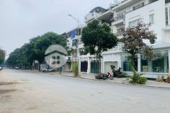 Chinh chu ban shophouse văn phu 126 x 5 tâng, lô goc 3 thoang, nôi thât 5 sao
