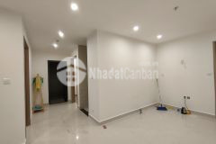 Vỡ nợ cần bán gấp căn 2pn 1wc tầng trung view bể bơi lung linh giá 1,68 tỷ bao phí tại vinhomes ocp