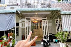 Cho thuê nhà mặt tiền đường phạm thế hiển kdc an khánh.