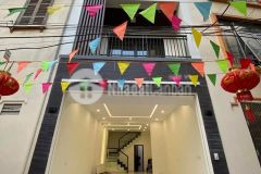 Chính chủ bán nhà bằng b, ô tô đỗ cửa, 40m2, 4 tầng giá 4.55tỷ.