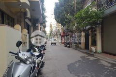 Nhà mặt ngõ 651 minh khai, chia 2 lô trước sau, gần phố, 80m2, mặt tiền 4.6m, giá 11.5 tỷ