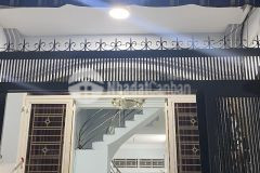 Bán nhà mặt tiền q. phú nhuận, dt 60m2, 3 lầu, xe hơi ngủ trong nhà.