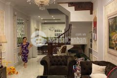 Bán nhà trần quang khải hoàn kiếm 30m2, 5t, nhỉnh 2.8 tỷ. ô tô đỗ cửa.