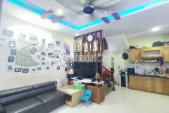 Chính chủ bán gấp nhà riêng trần thái tông, cầu giấy, 45m2, 5,4m mt, giá 4,5 tỷ