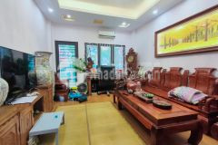 Bán nhà mặt phố kinh doanh bồ đề dt 61m2 6 tầng mt 4.5m giá 1x tỷ