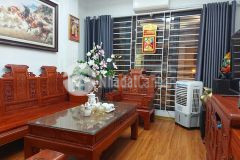 Bán tòa văn phòng quận đống đa chỉ 12 tỷ, lô góc, tầng hầm, thang máy