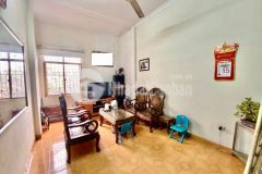 Nhà mặt phố giải phóng, 35m2 x 4 tầng, mặt tiền 3.5m, sổ vuông đẹp, giá 7.85 tỷ