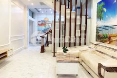 Chính chủ bán gấp nhà ô tô kd tốt hoàng cầu đống đa, 5x13, nhỉnh 13 tỷ