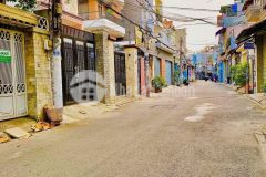 Bán nhà phú thọ hòa tân phú 40m2 4m x 10m nhà đẹp vuông vức 1 căn ra hẻm xe tăng