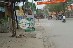 Bán đất trung tâm tt chúc sơn chương mỹ hn.dt 58m2 sẵn nhà 2 tầng.ô tô đỗ.giá 2,7 tỷ.