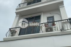 Bán nhà cổ linh thạch bàn ô tô đỗ cửa chỉ 2,39 tỷ full nội thất