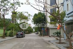 Khu tđc thanh am. 62m2 7.9 tỷ. ngõ ô tô tránh, vỉa hè nhà đẹp, chủ xây ở sướng.