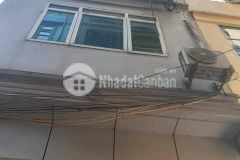 Cần bán nhà mặt phố ngô thì nhậm mặt tiền 4m oto đỗ cửa nhà đẹp nội thất đầy đủ
