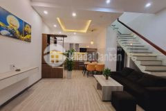 Bán nhà hẻm 43 phan xích long, 4 tầng giá rẻ nhỉnh 4 tỷ.