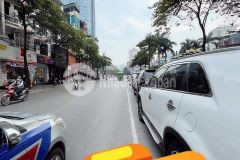 Tòa nhà văn phòng quận cầu giấy, 10 tầng thang máy, doanh thu 140tr1t, 115m, 10t, 66 tỷ.