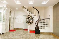 Bán nhà mặt phố đại la lô góc kinh doanh siêu đỉnh thang máy xịn giá 17,8 tỷ mt 5,6m.