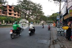 Bán nhà 3 lầu, 100m2, 5pn, xe tải chạy vi vu, tô ký quận 12.