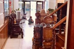 Biệt thự gỗ sang trọng, mặt tiền đường 20m vỉa hè 3m 4 tầng mới.