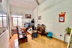 Bán nhà mặt đường giải phóng, kinh doanh tốt, 48m giá 8 tỷ.