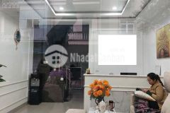 Bán nhà mặt phô kinh doanh long biên 1 dt 45m2 7 tầng mt 5m chỉ 16 tỷ 0944523668