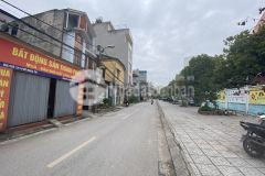 Bán đất kinh doanh 61.5m2 mặt phố ngọc trì cổ linh, 2 mặt thoáng trước sau.