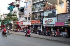 Hiếm phân lô nguyễn văn cừ 6 tầng thang máy ô tô vù vù kinh doanh sầm uất.