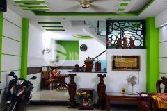 Nha 3 tâng đuckê chơ lê văn qươi, binh tân vuông đet 415chi 5.5 ty.