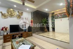 Nhà đẹp lô góc ô chờ thang máy ngõ rộng 4m 72m 4t 15xtỷ núi trúc ba đình