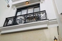 Chính chủ chuyển công tác bán gấp căn nhà đường số 10, 2 lầu sân thượng 2,5 tỷ