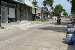 Vỡ nợ sau dịch cần bán gấp 2 dãy trọ tại kcn mỹ phước 3, dân cư đông đúc. vợ chồng tôi bể nợ do kinh