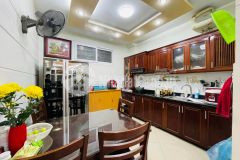 Bán nhà hoàng ngân, nhà đẹp, lô góc, ngõ thông rộng, 40m2, 4 tầng, 4.15 tỷ, 0973417889