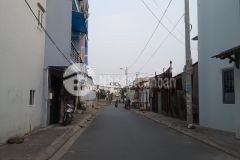 Nhà 3 tầng tặng toàn bộ nội thất khu phân lô không lộ giới gần mặt tiền.