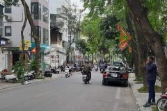 Hiếm nhà bán mặt phố nguyễn huy tự quận hai bà kinh doanh 32m 5t 12xtỷ