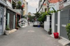 Bán nhà hxh thông lê đức thọ, 70m2, 3 tầng, gần chợ xóm mới, 5 tỷ.