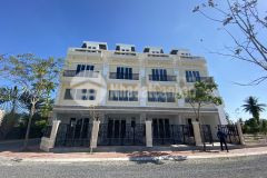 Nhà cần bán thành phố tân an cách aeon mall tân an 3km đang khởi công, sổ hồng riêng, giá 2.7 tỷ